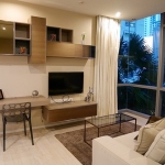 ห้เช่าคอนโด The Room Sukhumvit 21 (เดอะ รูม สุขุมวิท 21 อโศก ) 1 ห้องนอน 1 ห้องน้ำ ขนาด 50 ตรม