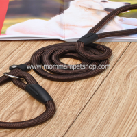 สายจูงสุนัขขนาดกลาง-ใหญ่ แบบรัดคอ สีน้ำตาล