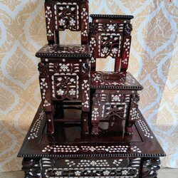 โต๊ะหมู่บูชา หมู่ 4 (หมู่ซัด) หน้า 10 ไม้เบญจพรรณ งานฉลุ แกะกระจัง ลายจีน ฝังมุก