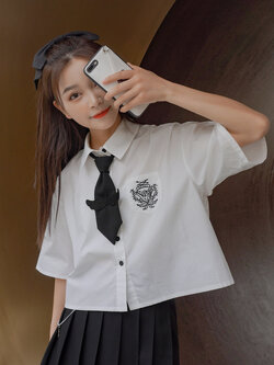 SNBL Girl : เสื้อเชิ้ตแฟชั่นครอปสั้น แขนสั้นน่ารักๆ ติดกระดุมด้านหน้า + เนคไทแต่งปีกสีดำ แบรนด์แท้