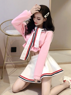 พรีออเดอร์ : ชุดเซ็ทแฟชั่นสไตล์เกาหลีญี่ปุ่น เสื้อสีชมพูหวานแขนยาว ตัดกระโปรงสีขาว