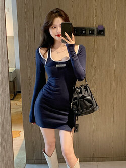 พรีออเดอร์ : เดรสเดรสแฟชั่นสไตล์สปอร์ต ผ้ายืด แขนยาว เปิดไหล่ สีน้ำเงิน