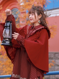 SNBL Girl : เสื้อโค้ทคลุมไหล่สไตล์ญี่ปุ่นน่ารักๆ สีแดง ช่วงหน้าสั้นหลังยาว แขนกว้าง แบรนด์แท้