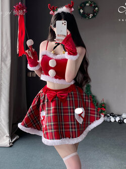 พรีออเดอร์ : ชุดซานตี้ ชุดคริสต์มาส ชุดเซ็ต 5 ชิ้น : เกาะอก + กระโปรง + ถุงมือ + คาดผม + ปลอกคอ