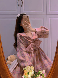 พรีออเดอร์ : เดรสยาวแฟชั่นสไตล์หวาน จั๊มเอวสูงประดับโบว์ตามแบบ ด้านหลังแต่งปกกะลาสี