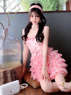 Summer Joy : พรีออเดอร์ เดรสสั้นสไตล์หวานสีชมพู แต่งระบาย มีให้เลือก 2แบบ แบรนด์แท้