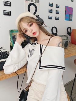 Girly Fancy Club : เสื้อแฟชั่นสไตล์ญี่ปุ่น ทรงเท้ปิดไหล่เก๋ๆ งานแบรนด์