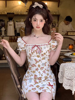 Acaine : พรีออเดอร์ เดรสแขนสั้นสไตล์วินเทจน่ารักๆ แบรนด์แท้