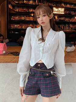 Girly Fancy Club : พรีออเดอร์ กางเกงขาสั้นลายสก็อตเอวสูงผ้าสแปนเด็กซ์ แบรนด์แท้ (สินค้าไม่รวมเข็มขัด)