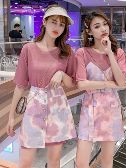 พรีออเดอร์ : ชุดเซ็ทแฟชั่นสไตล์น่ารักๆ มีให้เลือก 2 แบบ รุ่นชุดเดรส1ชิ้น และรุ่นเสื้อแขนสั้นตัวยาว+กระโปรงเข้าชุด