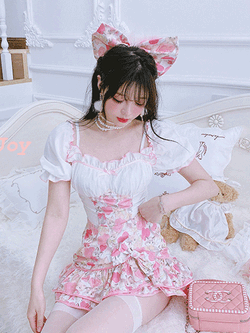 Summer Joy : พรีออเดอร์ ชุดเซ็ทแฟชั่น (ราคาแยกชิ้น) เสื้อแฟชั่นน่ารักๆ พิมพ์ลายแมวหวานๆ มีให้เลือกสองแบบ และ กระโปรงลายแมวน่ารักๆ แบรนด์แท้