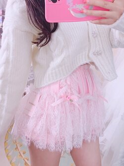 Summer Joy : พรีออเดอร์ เสื้อสเวตเตอร์ถักทรงสูงต่ำไม่เท่ากันน่ารักๆ มีให้เลือก 2สี