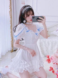 Summer Joy : พรีออเดอร์ เดรสแฟชั่นสไตล์โลลิต้าน่ารักๆ คอกว้าง ด้านหลังผ้าลึกแต่งเชือกผูกหวานๆ มีให้เลือก 2 สี แบรนด์แท้