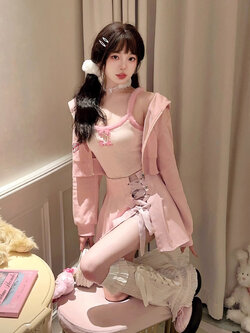 Bobon21 : พรีออเดอร์ เสื้อสายเดี่ยวแฟชั่นสไตล์หวานแต่งขนนุ่ม แบรนด์แท้