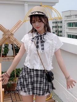 Summer Joy : เสื้อเชิ๊ตแฟชั่นสไตล์ญี่ปุ่นแขนสั้น ผ่ากลางหลังมีสายผูกไขว้ตามแบบ ( ราคาสินค้าแยกชิ้นค่ะ ) แบรนด์แท้