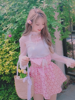 Summer Joy : พรีออเดอร์ เสื้อลูกไม้แฟชั่นแขนยาวลายจุดเว้าช่วงอกตามแบบ (สินค้าไม่รวมกระโปรงค่ะ) แบรนด์แท้