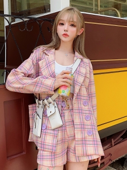 Girly Fancy Club : ชุดสูทเซ็ทลายสก็อต เสื้อสูททรงหลวมตัวใหญ่สไตล์ญี่ปุ่น + กางเกงขาสั้นเอวสูง งานแบรนด์