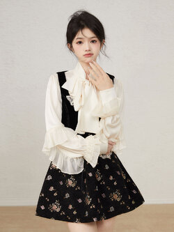 Acaine : พรีออเดอร์ ชุดเซ็ท (ราคาแยกชิ้น) เสื้อเชิ้ตแฟชั่นแขนยาวสไตล์ฝรั่งเศส / เสื้อกั๊กสีดำกำมะหยี่ / กระโปรงสีดำพิมพ์ลาย แบรนด์แท้