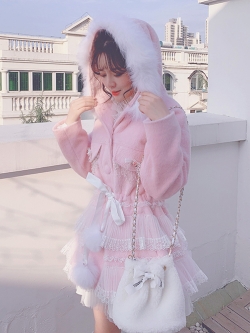 Summer Joy : เสื้อโค้ทแฟชั่นสไตล์ญี่ปุ่นสีชมพูน่ารักๆ แต่งปอมๆ มีฮูทตามแบบ