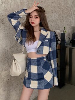 พรีออเดอร์ : ชุดสูทแฟชั่นลายตารางสีน้ำเงิน (ราคาแยกชิ้น) เสื้อสูทแขนยาวครอปสั้น และ กระโปรงเข้าชุดตามแบบ