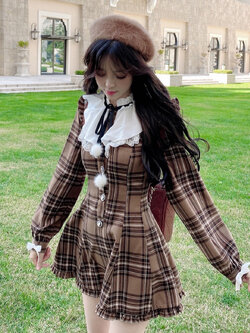 Summer Joy : พรีออเดอร์ เดรสแฟชั่นติดกระดุมด้านหน้า ด้านหลังมีสายริบบิ้นผูกเข้ารูป มีให้เลือก 2สี แบรนด์แท้