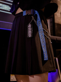 SNBL Girl : กระโปรงจีบแฟชั่นสไตล์ญี่ปุ่น แต่งสายโซ่ตามแบบ แบรนด์แท้