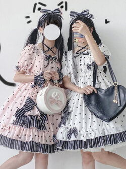 พรีออเดอร์ : เดรสแฟชั่นสไตล์โลลิต้าหวานๆ น่ารักๆ แขนตุ๊กตาพิมพ์ลายจุด มีให้เลือก 2สี