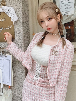 Girly fancy club : ชุดเซ็ท 3 ชิ้น เสื้อสูทแขนยาวลายสก็อต (สินค้าไม่รวมเข็มกลัด) + กระโปรงเข้าชุด + เข็มขัดผ้าลายสก็อต งานแบรนด์