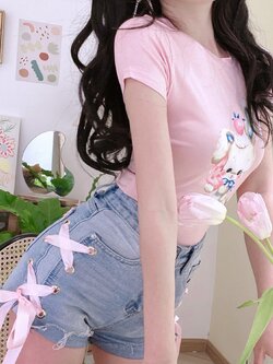 Summer Joy : พรีออเดอร์ กางเกงยีนส์แฟชั่น มีให้เลือก 3 แบบ แบบถักริบบิ้นด้านข้าง / แบบแต่งระบาย / และแบบทรงขายาวติดริบบิ้น แบรนด์แท้