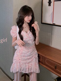 พรีออเดอร์ : เดรสแฟชั่นสไตล์เกาหลีสีชมพูส้มน่ารักๆ ฉลุลายตามแบบ