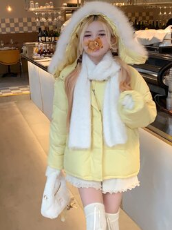 SanKouSan : พรีออเดอร์ ค้ทแฟชั่นสไตล์หวานน่ารัก นวมสีเหลืองแต่งเฟอร์