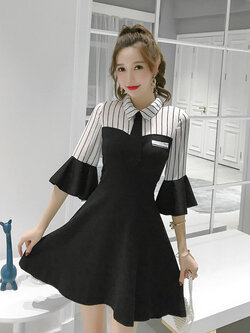 พรีออเดอร์ : เดรสแฟชั่นตัดต่อผ้าลายเส้นช่วงบนสีขาวดำ มีเนคไทตามแบบ