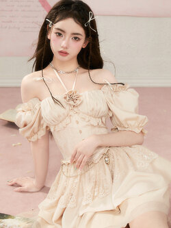 Acaine : พรีออเดอร์ เดรสเจ้าหญิงเปิดไหล่สไตล์ฝรั่งเศสแบบสวยหวาน แบรนด์แท้ (สินค้าไม่รวมสายสร้อยเข็มขัด)