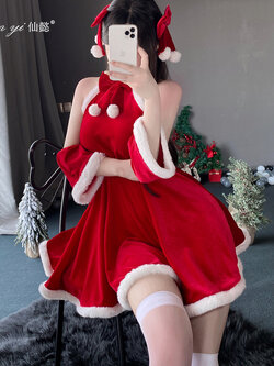 พรีออเดอร์ : ชุดซานตี้ ชุดคริสต์มาส ชุดเซ็ต 3 ชิ้น : เดรสสายคล้องคอ + ปลอกแขน + โบว์แดงประดับผม