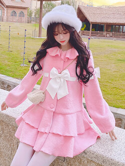 Summer Joy : พรีออเดอร์ เสื้อโค้ทแฟชั่นสไตล์ญี่ปุ่นน่ารักๆ แบบตุ๊กตา แต่งแถบโบว์ช่วงตัว มีให้เลือก 2 สี (ปลอกแขนขนจิ้งจอกแยกจำหน่าย) แบรนด์แท้