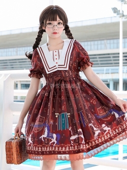 พรีออเดอร์ : เดรสโลลิต้าแฟชั่นสไตล์ญี่ปุ่นพิมพ์ลายแขนสั้น + ที่คาดผมเข้าชุด มี 2 สี (สินค้าไม่รวมกระโปรงสุ่มข้างใน)