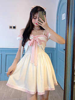 Summer Joy : พรีออเดอร์ เดรสแฟชั่นน่ารักๆ แขนสั้น ทรงตุ๊กตา มีให้เลือก 2สี