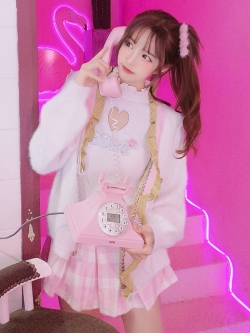 พรีออเดอร์ : เสื้อคลุมแฟชั่นแขนยาวสไตล์หวานขนนุ่ม แต่งระบายตามแบบ มีให้เลือก 3สี