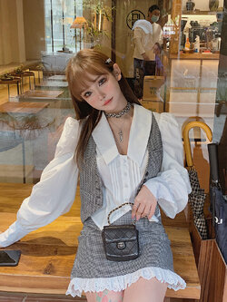 Girly Fancy Club : พรีออเดอร์ เสื้อกั๊กแขนกุดติดกระดุมด้านหน้า (สินค้าไม่รวมเสื้อเชิ้ตค่ะ) และ กระโปรงเข้ารูปแต่งระบายลูกไม้ตามแบบ (ราคาแยกชิ้น) แบรนด์แท้