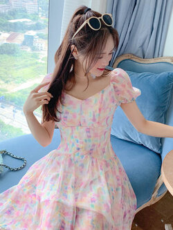 พรีออเดอร์ : เดรสแฟชั่นสไตล์หวานแขนตุ๊กตาลายตามแบบ