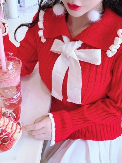 พรีออเดอร์ : เสื้อถักแฟชั่นฤดูหนาว มีให้เลือก 2สี