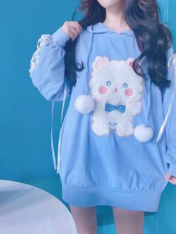 Summer Joy : พรีออเดอร์ เสื้อสเวตเตอร์กันหนาวแขนยาว แต่งแถบริบบิ้นช่วงแขน ติดลายหมีน่ารักๆ แบรนด์แท้