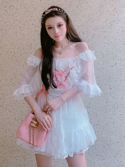 Summer Joy : เดรสชีฟองแต่งลูกไม้แฟชั่นสไตล์หวานน่ารักๆ แบรนด์แท้