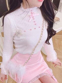 Summer Joy : พรีออเดอร์ เสื้อถักคอเต่าประดับมุก มีให้เลือก 2สี แบรนด์แท้