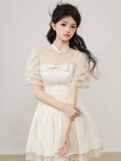 Acaine : พรีออเดอร์ เดรสแฟชั่นสไตล์หวาน แขนลูกไม้ลูกไม้ แบรนด์แท้