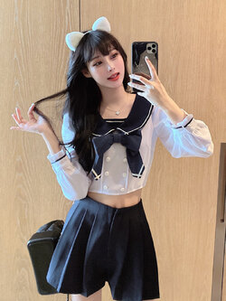 พรีออเดอร์ : ชุดแฟชั่น JK สไตล์นักเรียนญี่ปุ่น เสื้อปกกะลาสี ครอปสั้น และ กางเกงขาสั้นแต่งจีบ ขาบาน (ราคาแยกชิ้น)