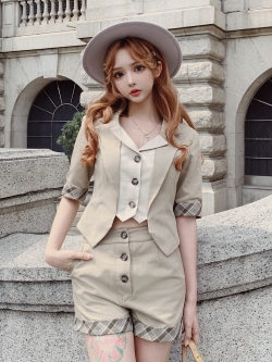 Girly Fancy Club : ชุดสูทเซ็ตแฟชั่นสไตล์วินเทจ เสื้อสูทติดกระดุมหน้า + กางเกงขาสั้น แบรนด์แท้