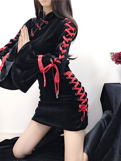 พรีออเดอร์ :ชุดเซ็ทแฟชั่นสไตล์จีนแขนยาว ผ้ากำมะหยี่สีดำคอจีน แต่งแถบริบบิ้นสีแดงด้านข้าง