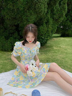 Palglg : พรีออเดอร์เดรสแฟชั่นลายดอกไม้สไตล์หวานน่ารักๆ มีให้เลือก 2แบบ สั้นกับยาว งานแบรนด์