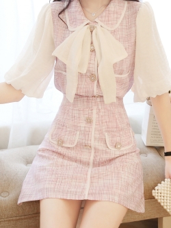 พรีออเดอร์ : ชุดเซ็ตแฟชั่นสไตล์หวาน ตัวชุด 2 ชิ้น เสื้อ+กระโปรง (มีให้เลือก 3 สีค่ะ)